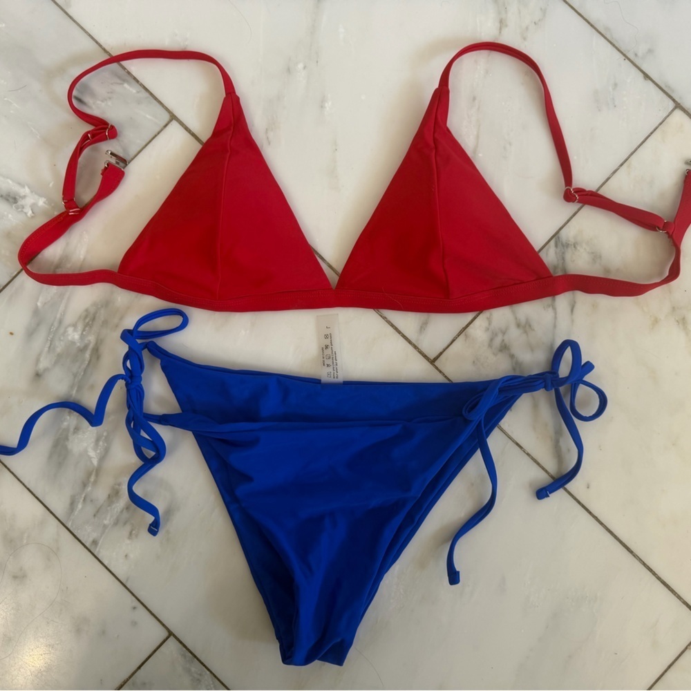 New without Tag Unbranded Red and Blue Women’s Large Triangle Top String Bikini